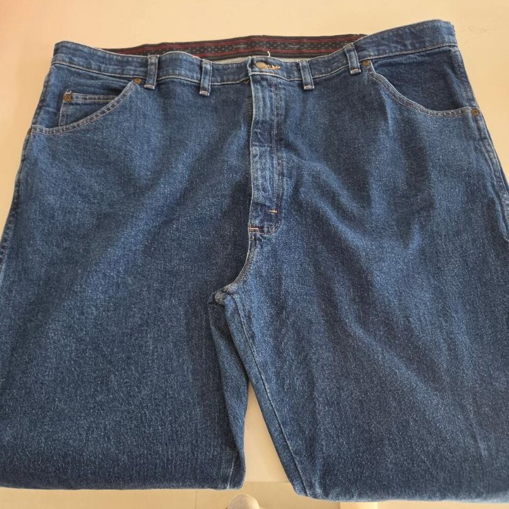 Wrangler Premium Quality Men's Stretch Waist Dark Wash  Relaxed Fit 44 x 27
